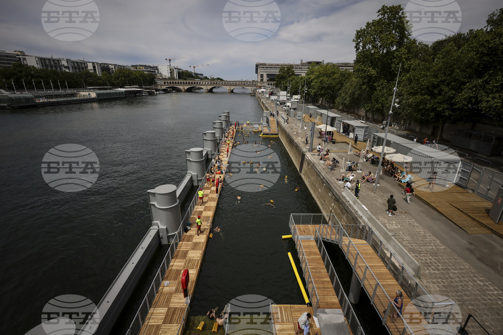 France Seine Swimming