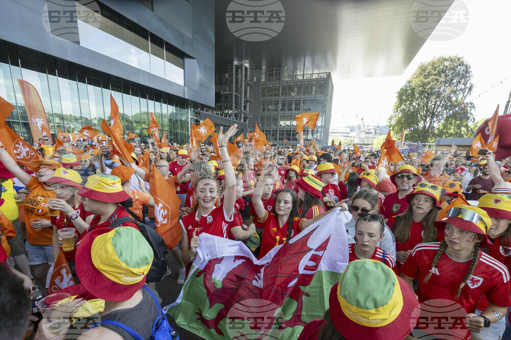 SWITZERLAND SOCCER WOMEN EURO 2025 WAL NED FANS