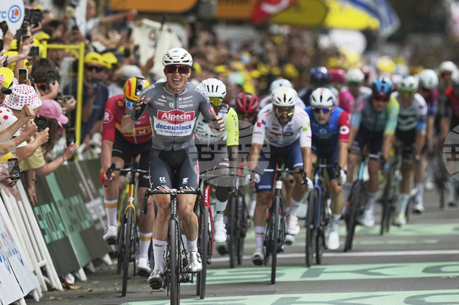 Яспер Филипсен спечели първия етап на колоездачната обиколка на Франция