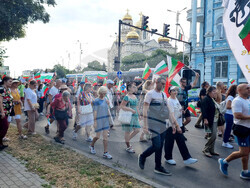Варна - протест - лев -евро