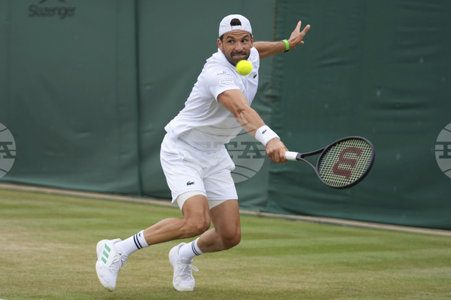 Grigor Dimitrov Defeats Sebastian Ofner in Straight Sets to Reach Milestone 100th Grand Slam Win