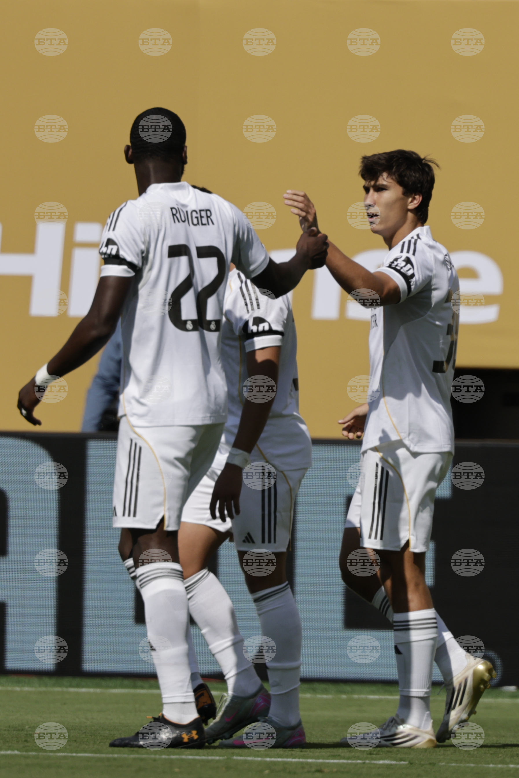 CWC Real Madrid Borussia Dortmund Soccer