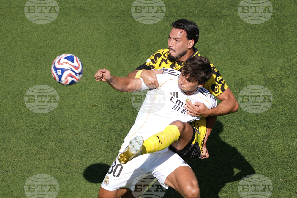 CWC Real Madrid Borussia Dortmund Soccer