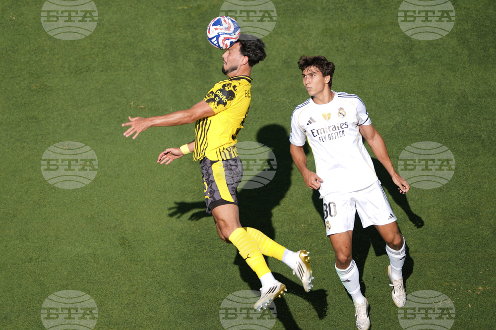 CWC Real Madrid Borussia Dortmund Soccer