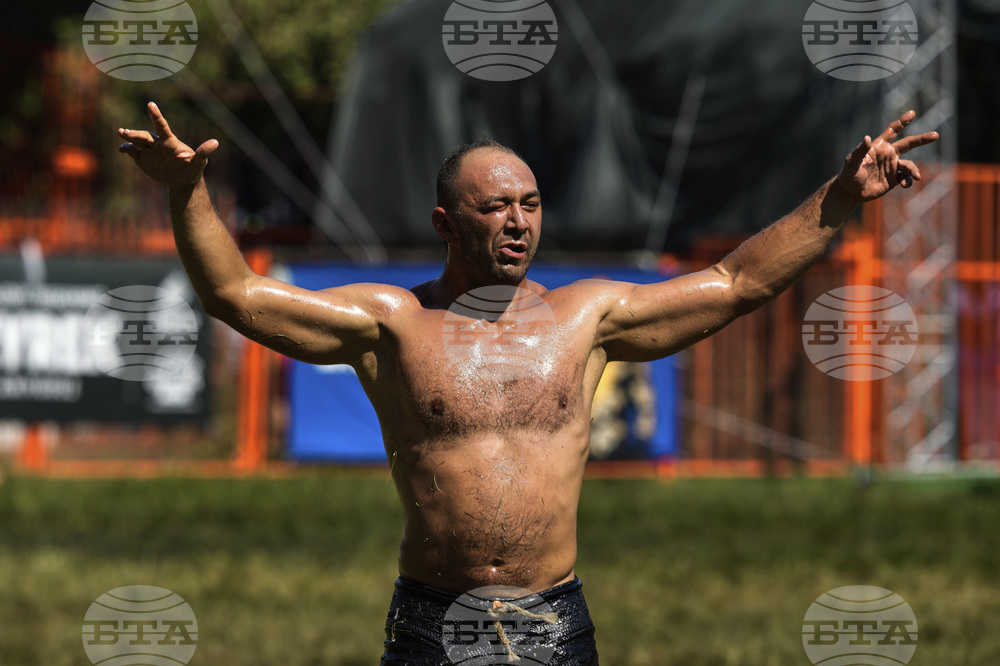 Turkey Oil Wrestling