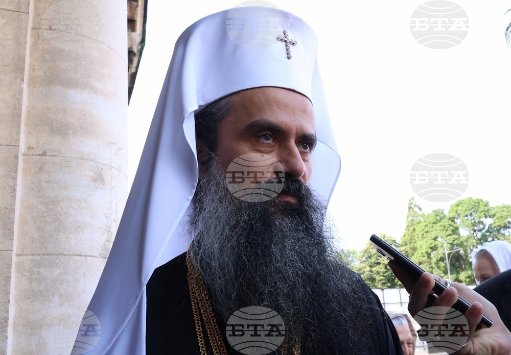 Патриаршеска катедрала „Св. Александър Невски" - света литургия 