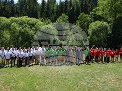 Снимка: Сдружение "Младежки гвардейски отряди"