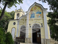 Ловеч - храм „Света Троица“