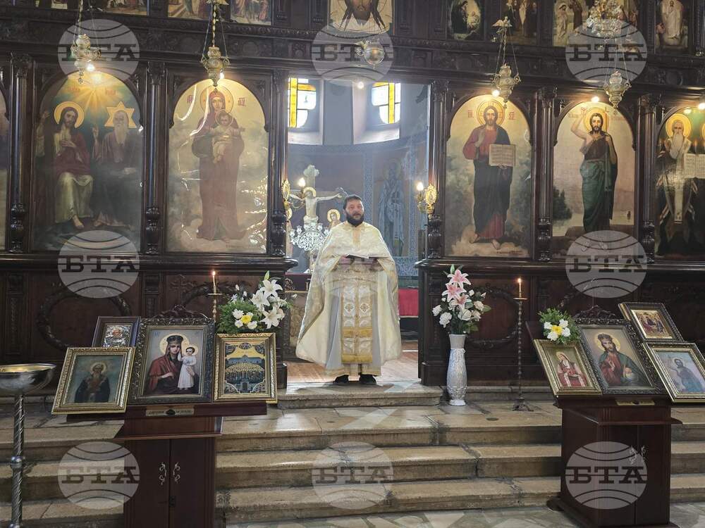 Вярата посочва всички наши недостатъци и ни насочва към смирението, каза отец Емануил в добричкия храм “Света Троица”