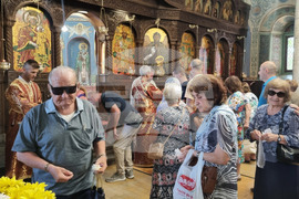Търговище - отец Бисер Христов - неделна служба