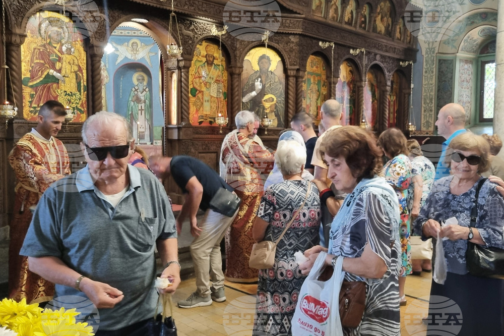 Търговище - отец Бисер Христов - неделна служба