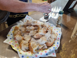 Търговище - отец Бисер Христов - неделна служба