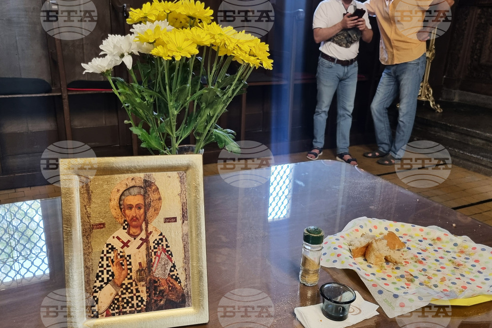 Търговище - отец Бисер Христов - неделна служба