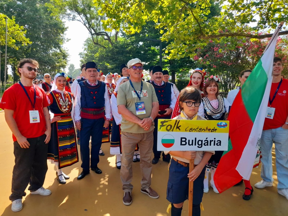 Ансамбъл „Мизия“ от Търговище участва в Международната седмица на фолклора в Португалия