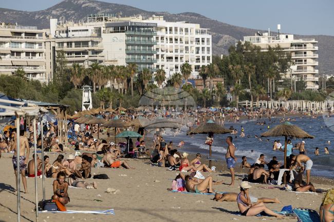 Гръцката полиция е открила жената, издирвана във връзка с удавянето на малко момиче на плаж в Атина