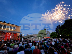 Село Царевец - фестивал „Фолклорен извор“ - награждаване