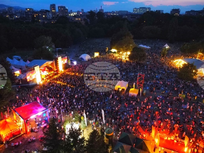 Над 50 хиляди посетители е имало тази година на фестивала A to JazZ 