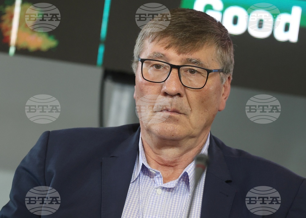 Българска федерация по баскетбол сключи меморандум за сътрудничество с УНСС
