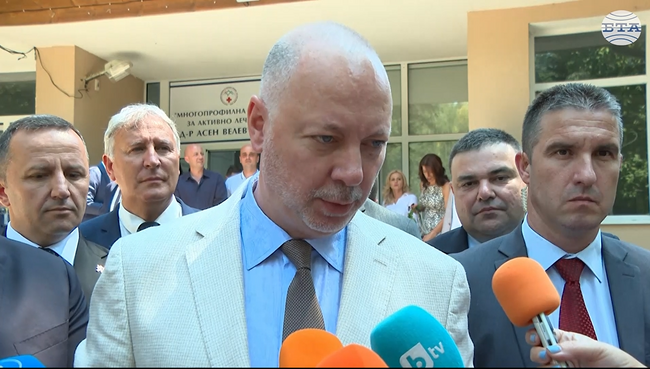 Изключително важно е българската делегация в ЕП да гласува единно в полза на България, заяви премиерът Росен Желязков