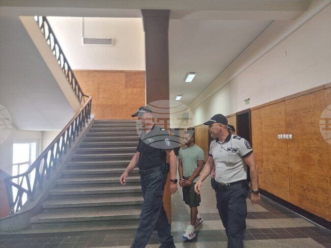 Оставиха за постоянно в ареста 23-годишeн мъж, обвинен в умишлено убийство в старозагорското село Бяло поле