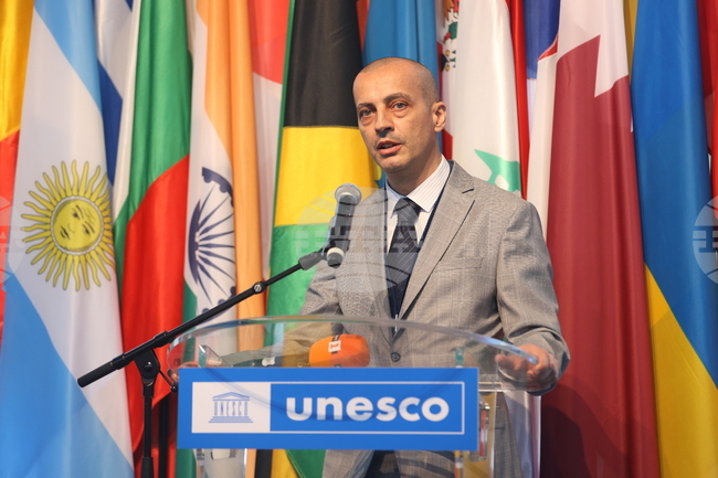 България изцяло подкрепя новата Глобална стратегия за изграждане на капацитет, която е от ключово значение, каза Тодор Чобанов в Париж