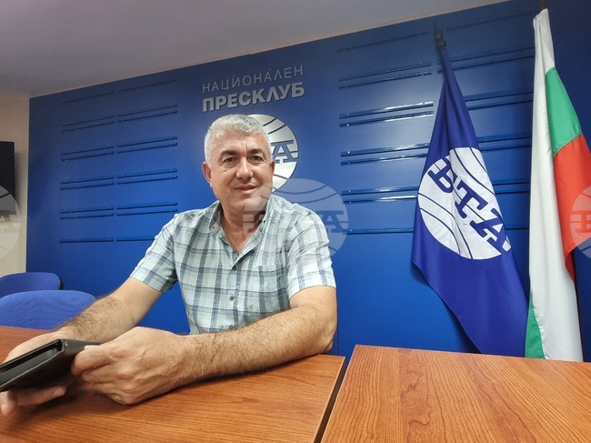Държавата трябва да има ясна политика към паметниците на културата, заяви директорът на РИМ-Сливен, доц. д-р Николай Сираков