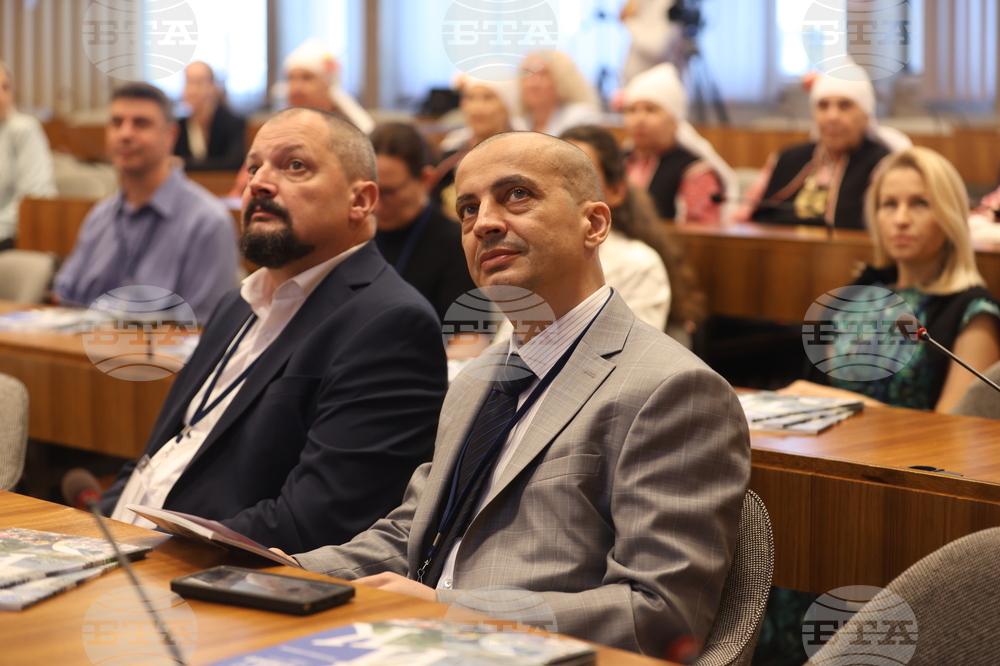 Франция - списание ЛИК „България в ЮНЕСКО“ - представяне