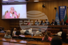 Франция - списание ЛИК „България в ЮНЕСКО“ - представяне