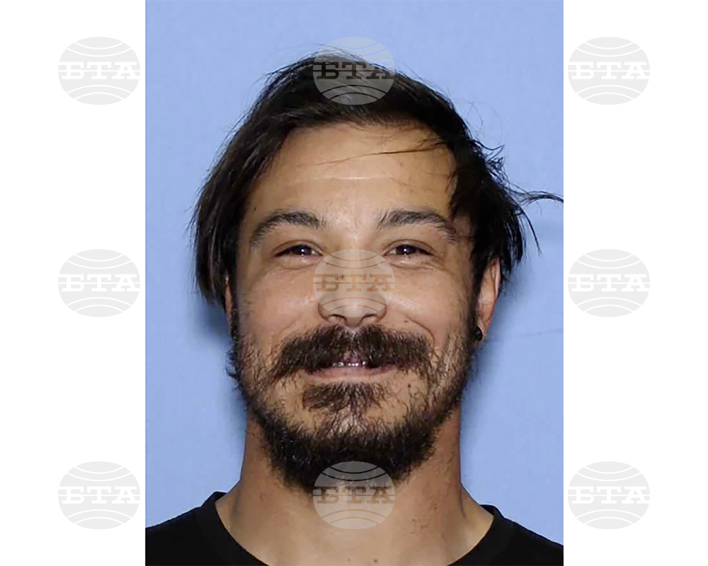 Sisters Killed Father Wanted