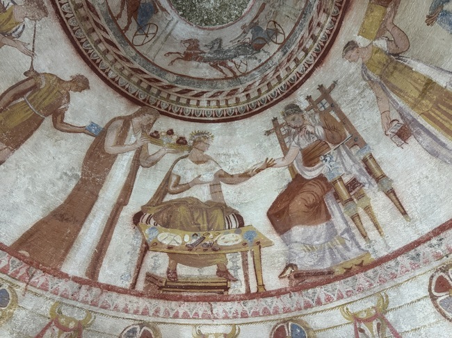 Община Казанлък и местният Исторически музей „Искра“ работят активно за опазването и социализацията на тракийските гробници в Долината