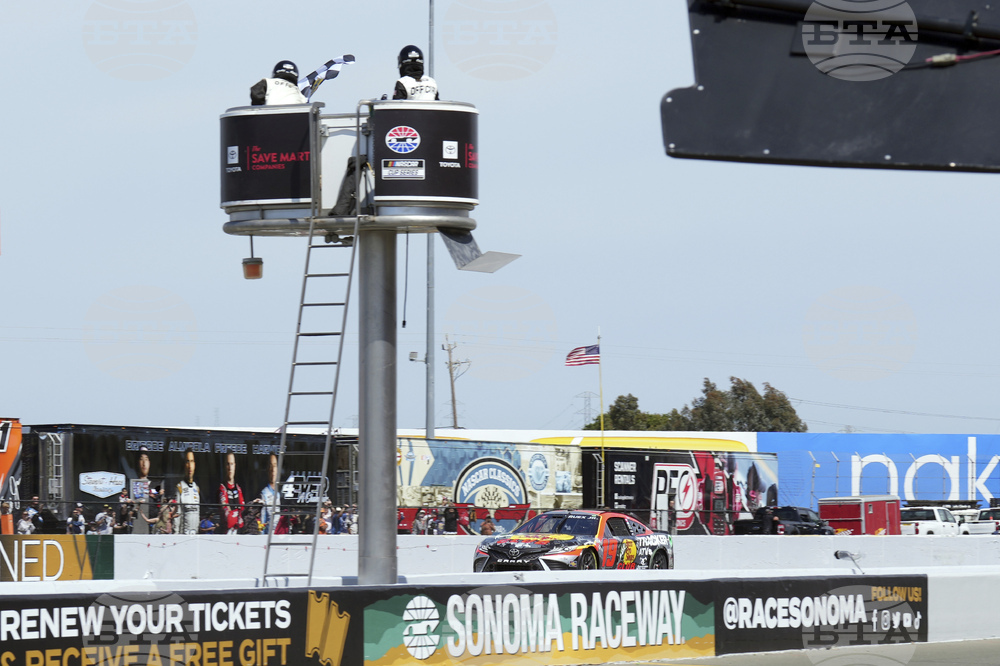 Auto Racing Glance