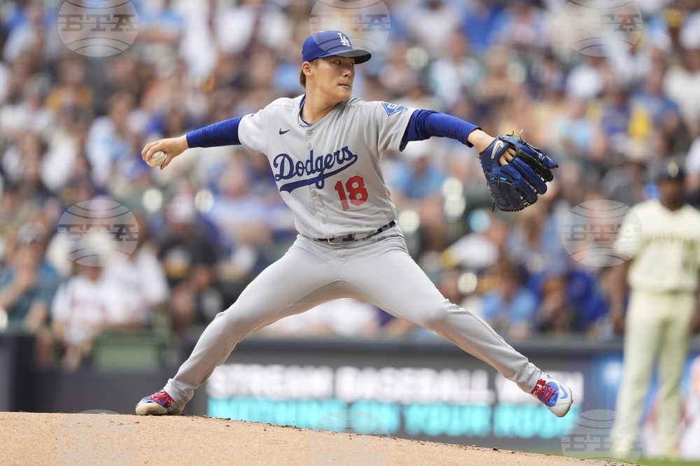 Dodgers Brewers Baseball