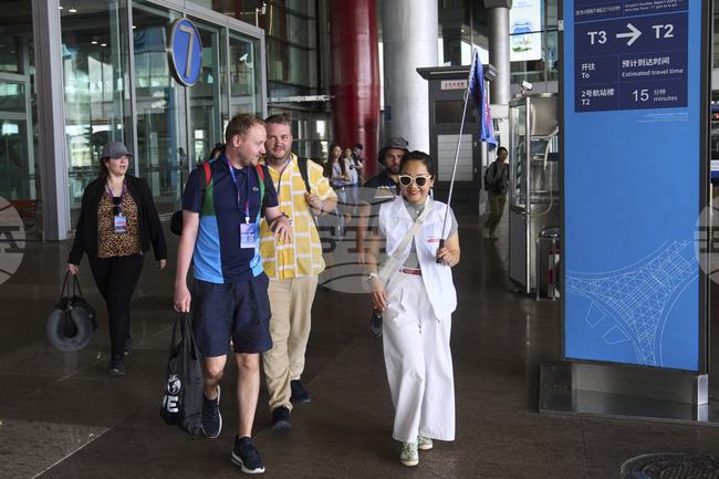 Китай въведе безвизов режим за влизане на пътници от Великобритания и Канада