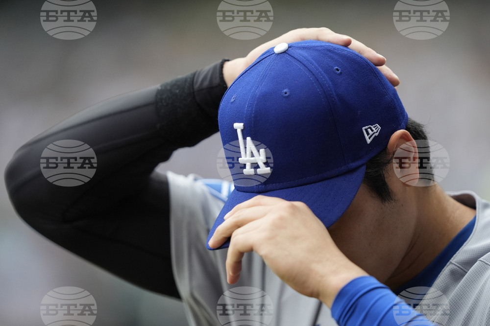 Dodgers Brewers Baseball