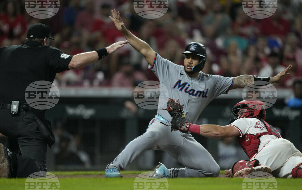 Marlins Reds Baseball