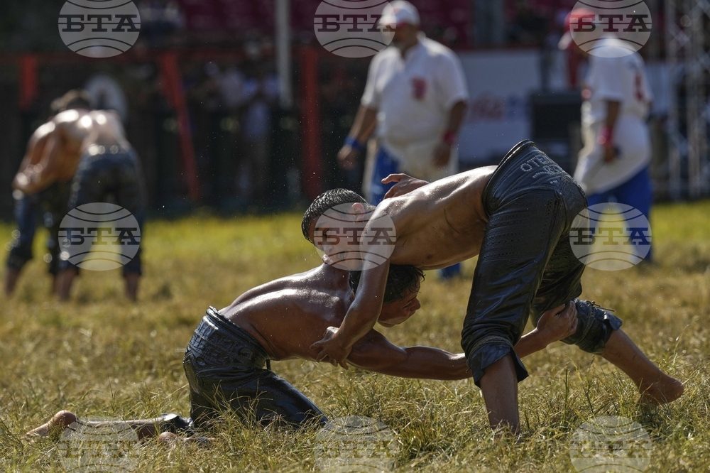 Turkey Youth Wrestling Photo Gallery