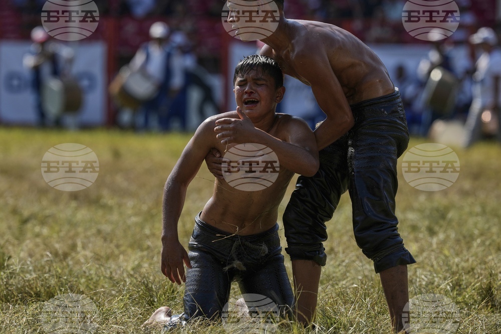 Turkey Youth Wrestling Photo Gallery