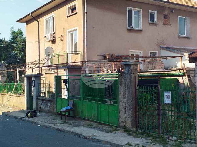 Мъж и жена на 83 и 73 години са пострадали при инцидента с газова бутилка днес в Стара Загора