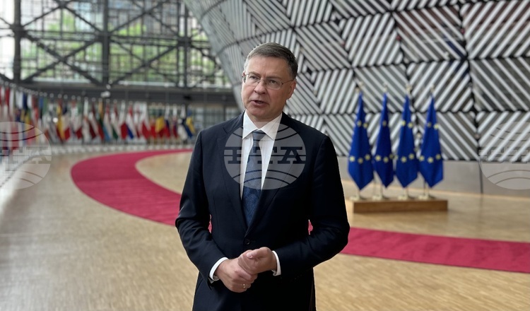 EU Commissioner Dombrovskis Welcomes "Historic Day for Bulgaria"
