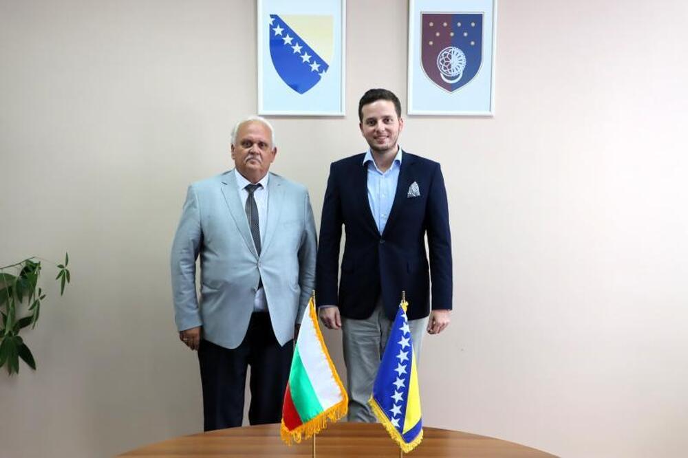 Българският посланик в Босна и Херцеговина Валери Йотов се срещна с премиера на кантон Сараево Нихад Ук