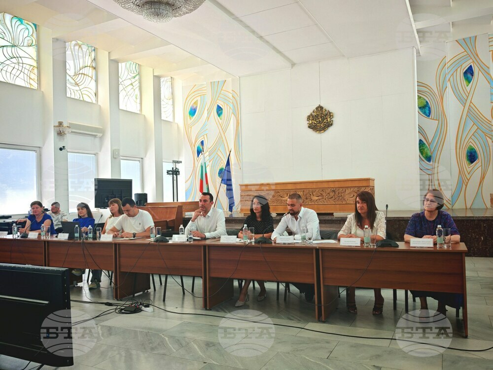 В Габрово тече среща на спортните клубове и местната власт с министъра на младежта и спорта Иван Пешев