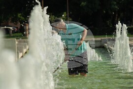 Горещо време