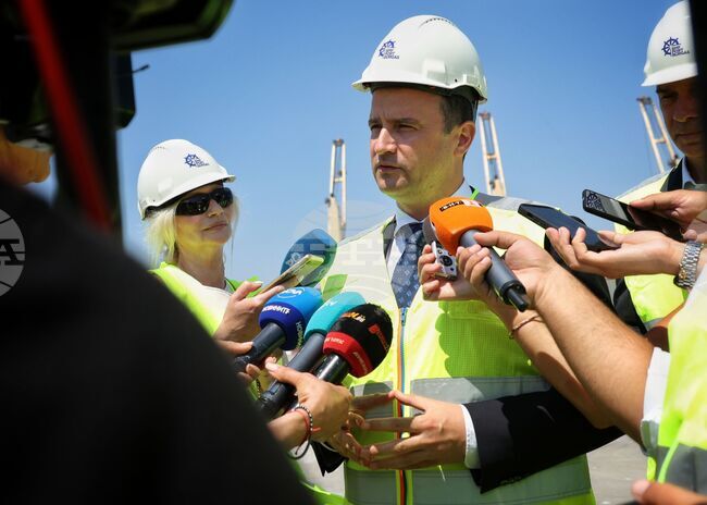 Energy Minister Says Contract with BOTAS Will Cost Bulgaria Billions, Counter-Corruption Commission Investigates Case