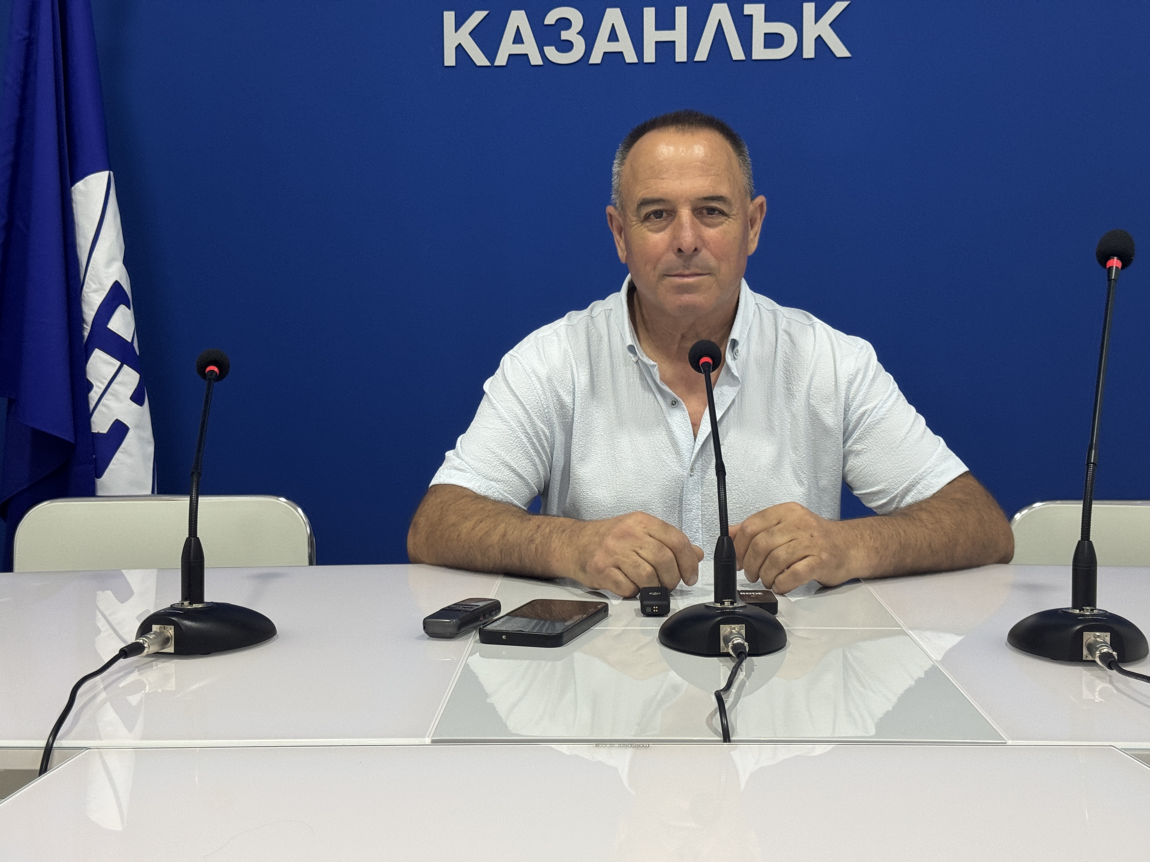 Пресконференция на Николай Байнов, управител на 23 "Пехотен Шипченски полк" - Казанлък към НД „Традиция“