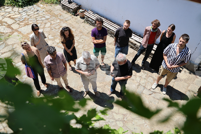 Симпозиум пленер ,,Живописната технология в съвременното изкуство" беше открит в Благоевград