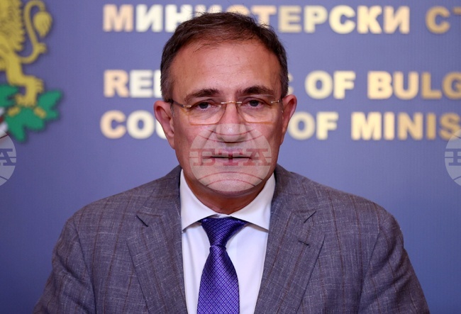 Дванайсет са установените досега незаконни домове за възрастни хора, награждават служители от институции за разкриването на тези обекти