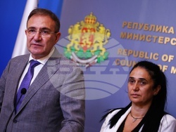 Министерски съвет - Борислав Гуцанов - брифинг