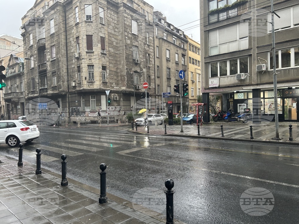В Белград 8 ранени след лятна буря, има материални щети в по-голямата част от Сърбия