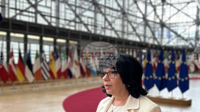 Finance Minister Calls on People to Congratulate Each Other, Be Happy as Bulgaria Gets Final Approval for Eurozone Entry