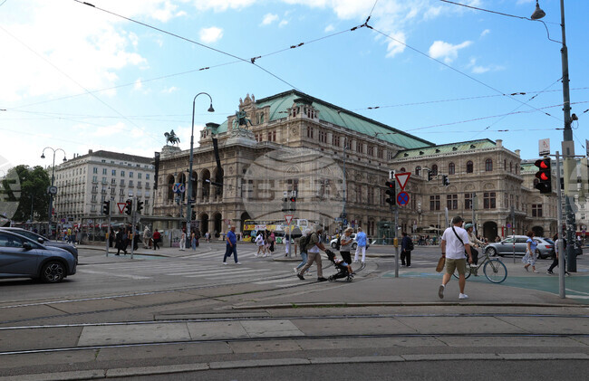 Дефицитът по търговския баланс на Австрия през 2025 г. е 6,6 милиарда евро